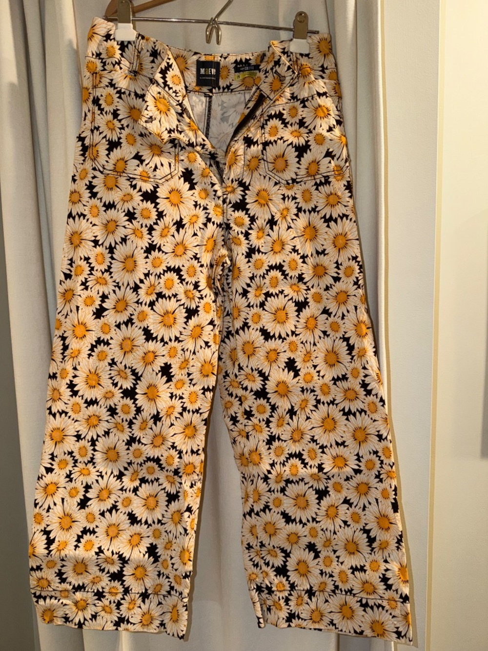 Anthropology Maeve Collette Sunflower Print Capri Pants  sz 29 - Picture 2 of 5